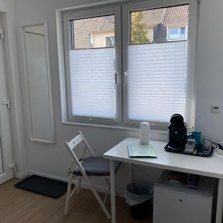 Messezimmer Nahe Der Duesseldorfer Messe Mit Eigenem Eingang Und Gratis Minibar Kültér fotó